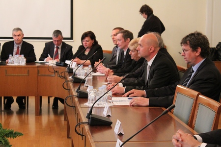 hrvatski sabor o hrvatima u srbiji