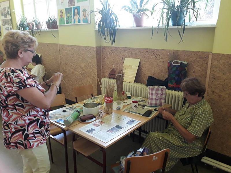 XXXIII. saziv prve kolonije slame