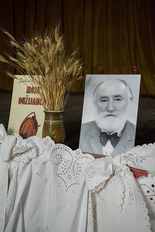 Knjizevna vecer uoci duzijance sl.2