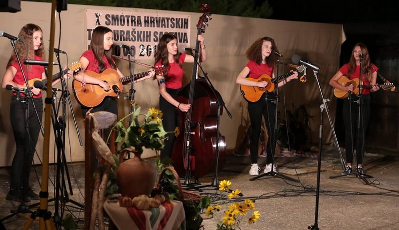 X. smotra tamburasa Ljutovo