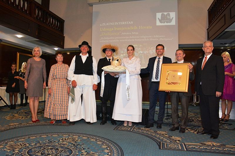 interstas nagrada duzijanci