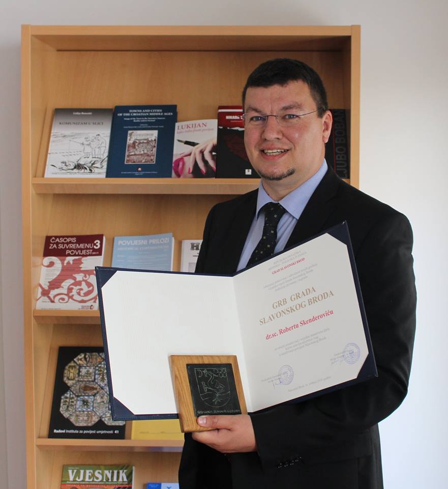 Skenderovic grb grada Slavonskog broda