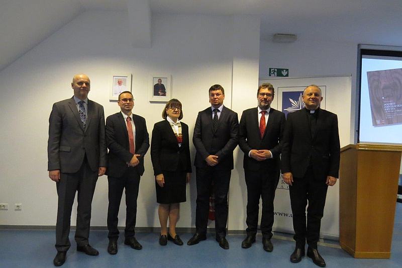 Promocija knjige Povijest podunavskih Hrvata kat sveuc sl.1