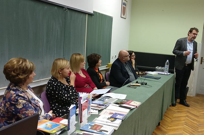 okrugli stol Sl Brod predavaci