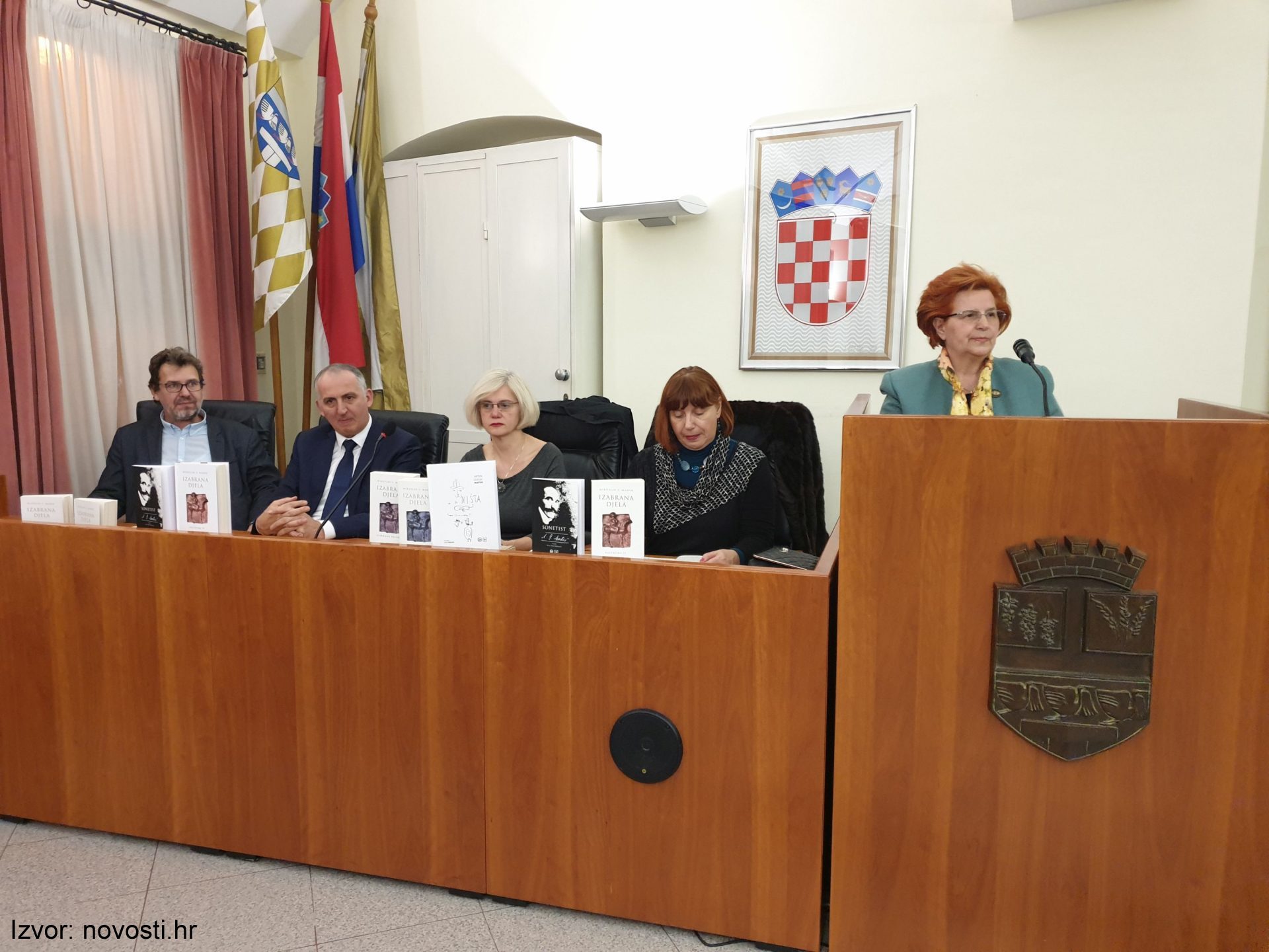 vinkovci sonetist i mađer predstavljanje