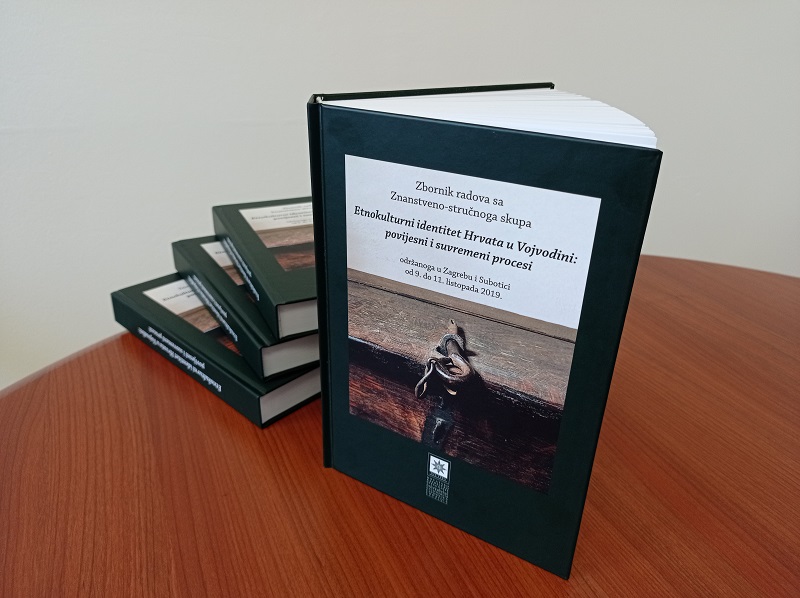 Zbornik Etnokulturni identitet Hrvata u Vojvodini naslovnica